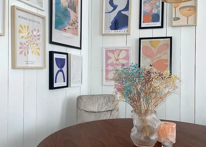 Modern And Cosy In Centre Bergen